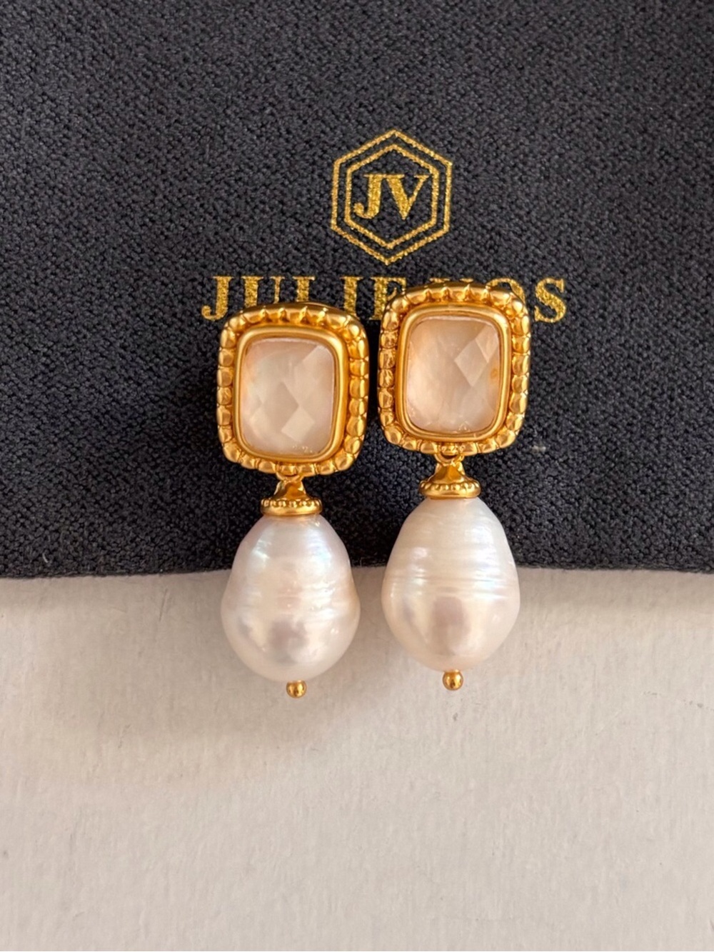 NWOT Julie Vos Marbella Earring